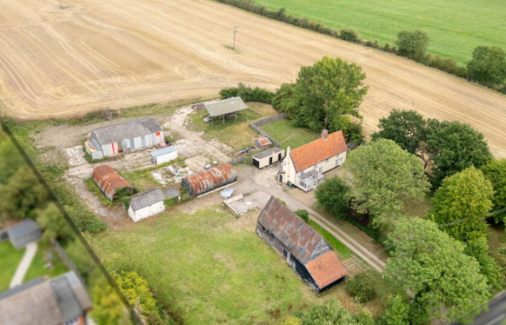 Conversion Opportunity in WInfarthing photo